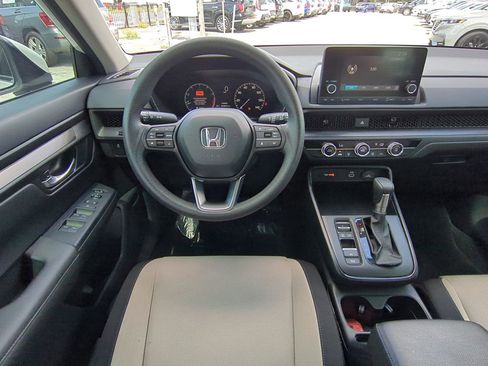 Used 2023 Honda CR-V LX image 17