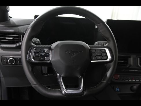 Used 2024 Ford Mustang Coupe RWD image 7
