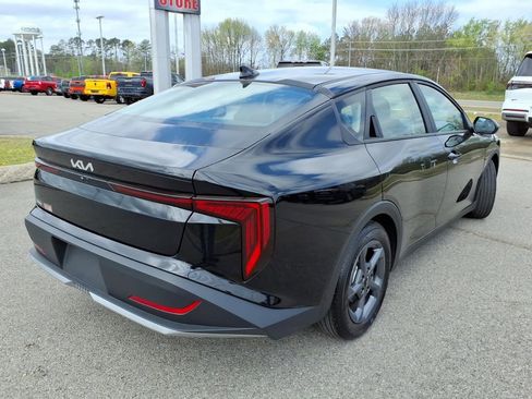 Used 2025 Kia K4 FWD image 15