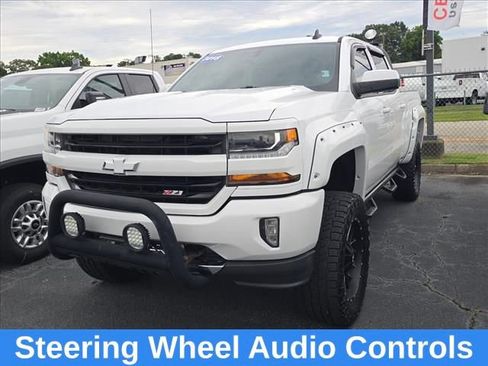 Used 2018 Chevrolet Silverado 1500 LT w/ All Star Edition AWD/4WD image 8