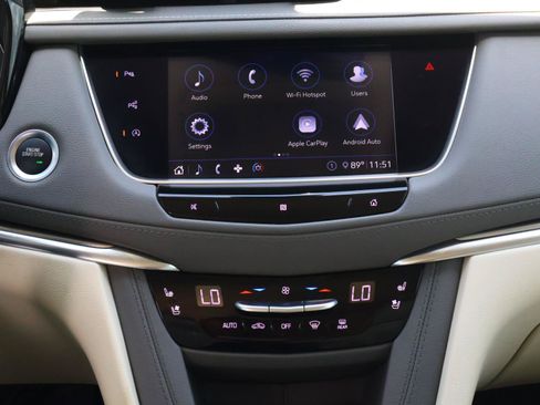 Used 2020 Cadillac XT5 Premium Luxury FWD image 16