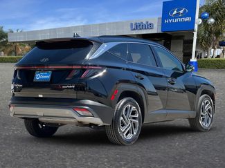 Used 2025 Hyundai Tucson Limited AWD/4WD video 3