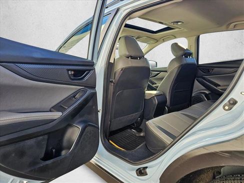 Used 2021 Subaru Crosstrek 2.5i Sport w/ Moonroof Package image 14