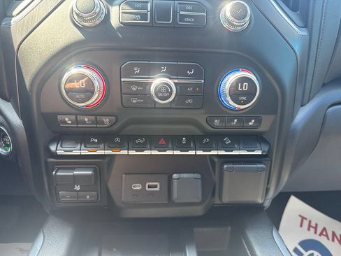 Used 2019 GMC Sierra 1500 AT4 w/ AT4 Premium Package AWD/4WD image 19