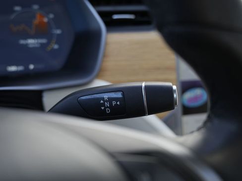 Used 2018 Tesla Model S 100D image 43