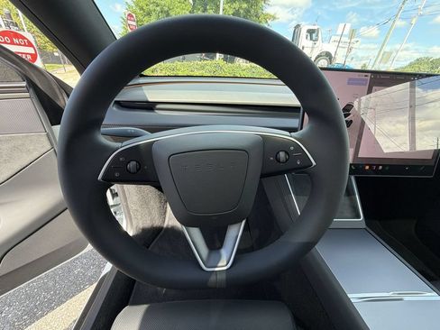 Used 2026 Tesla Model Y Performance AWD/4WD image 23