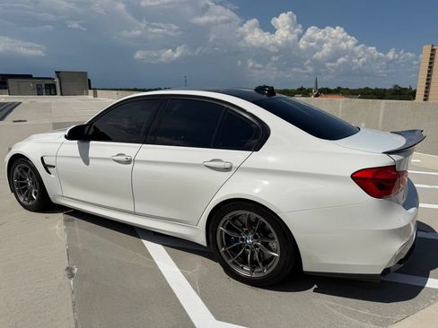 Used 2018 BMW M3 RWD image 3