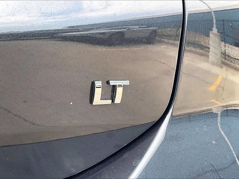 Used 2022 Chevrolet Equinox LT FWD image 8