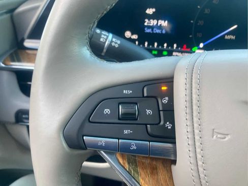 Certified 2021 Cadillac Escalade ESV Premium Luxury Platinum image 27