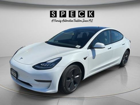 Used 2021 Tesla Model 3 Standard Range Plus RWD image 1