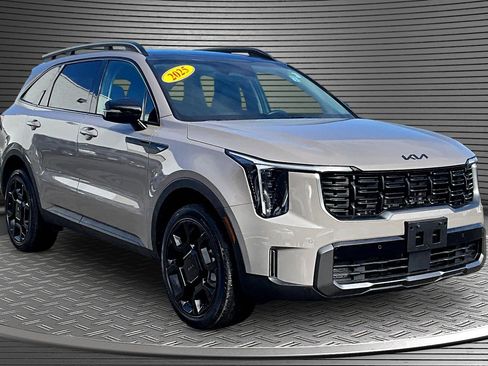 Used 2025 Kia Sorento X-Line EX image 1