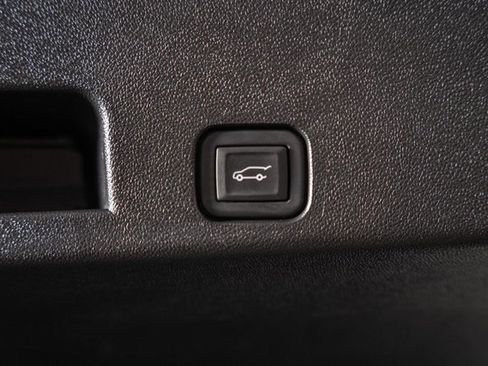 Used 2024 Chevrolet Traverse LS w/ Midnight/Sport Edition image 11