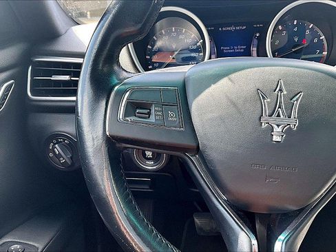 Used 2015 Maserati Ghibli RWD image 16