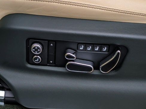 Used 2021 Bentley Bentayga Speed AWD/4WD image 24