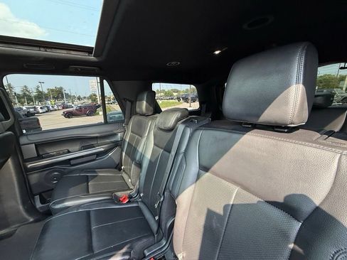 Used 2021 Ford Expedition XLT AWD/4WD image 22
