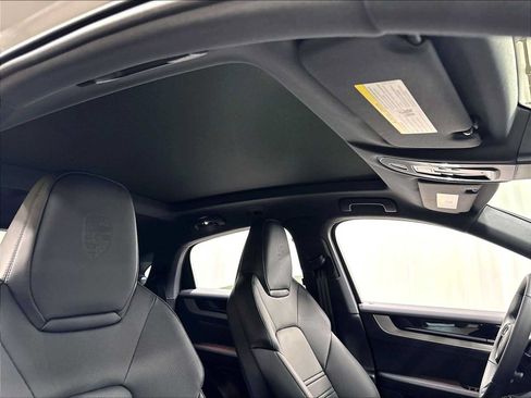 New 2026 Porsche Cayenne Coupe AWD/4WD image 26