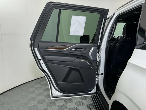 Used 2023 Cadillac Escalade Sport Platinum w/ LPO, ONYX Package AWD/4WD image 23