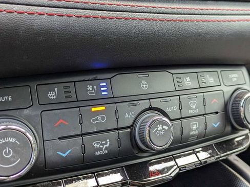 Used 2023 Dodge Durango R/T AWD/4WD image 27