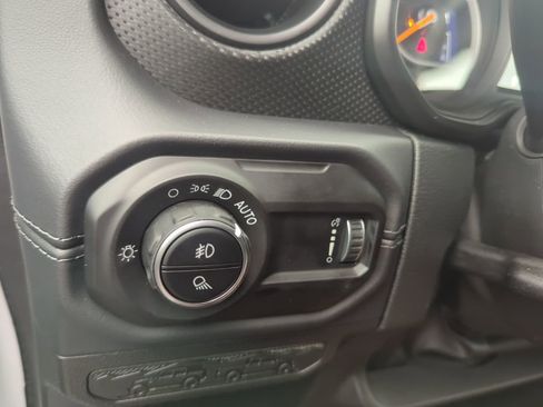 New 2025 Jeep Gladiator Mojave w/ Convenience Group image 27