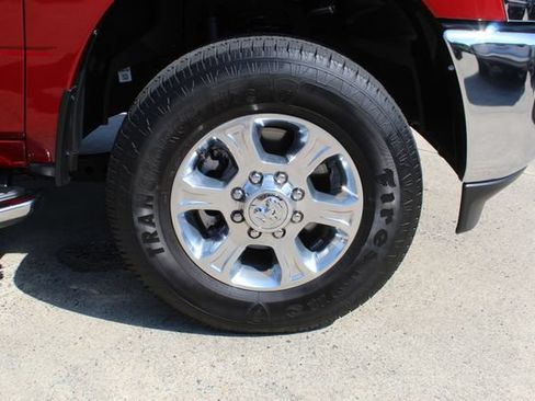 Used 2026 RAM 2500 Big Horn AWD/4WD image 9