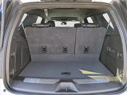 Used 2025 GMC Yukon Denali image 6