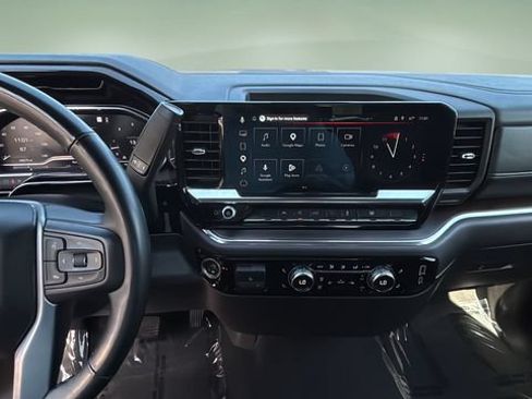 Used 2025 GMC Sierra 1500 SLT RWD image 34
