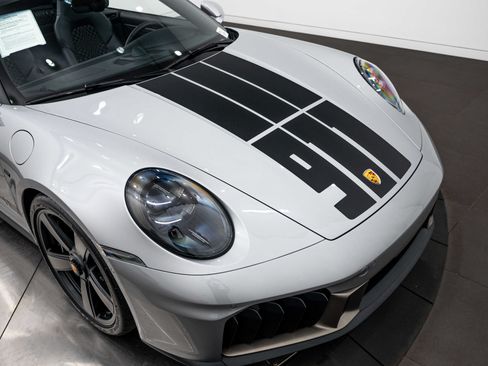 Certified 2026 Porsche 911 GTS RWD image 34