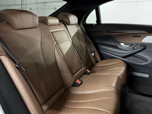 Used 2015 Mercedes-Benz S 550 4MATIC Sedan w/ Sport Package image 23