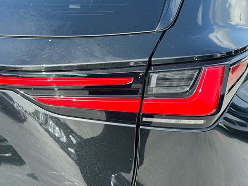 Used 2025 Lexus NX 250 FWD w/ Towing Package (2000 Lbs) image 29
