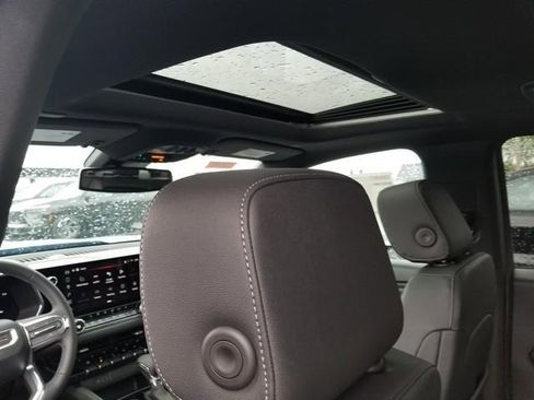 New 2026 GMC Canyon Elevation w/ Convenience Package image 9