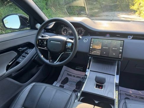 Used 2024 Land Rover Range Rover Evoque Dynamic SE AWD/4WD image 28