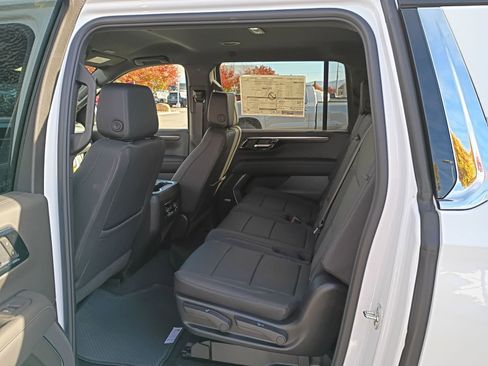 New 2026 Chevrolet Suburban LT w/ Comfort Package image 25