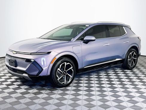 Used 2024 Chevrolet Equinox EV LT image 4