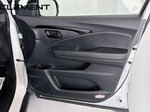 Used 2023 Honda Passport Elite image 37