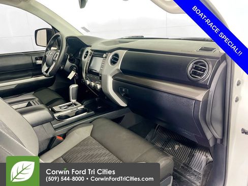 Used 2017 Toyota Tundra SR5 w/ TRD Off Road Package AWD/4WD image 27