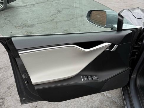 Used 2013 Tesla Model S RWD image 8