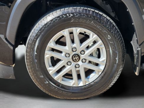 Used 2024 Toyota Sequoia SR5 w/ SR5 Premium Package AWD/4WD image 34