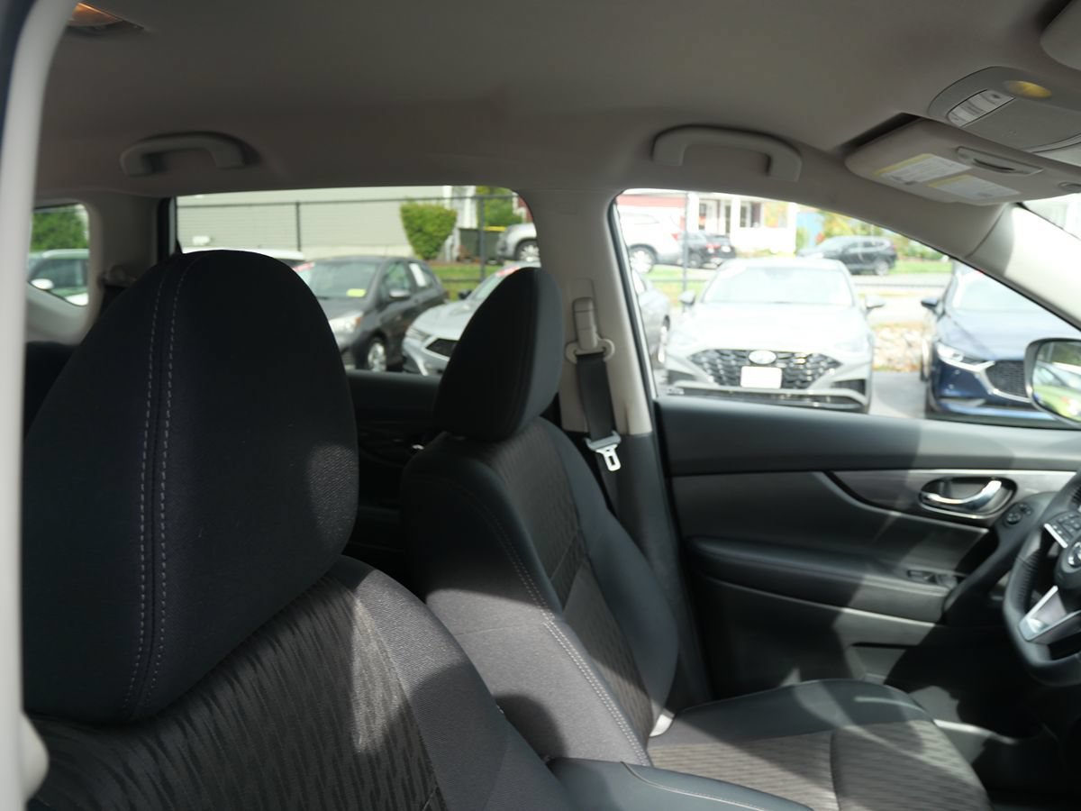 Used 2018 Nissan Rogue SV w/ Premium Package AWD/4WD image 29