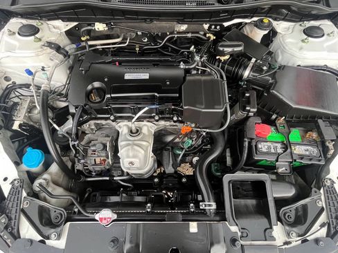 Used 2017 Honda Accord LX image 19