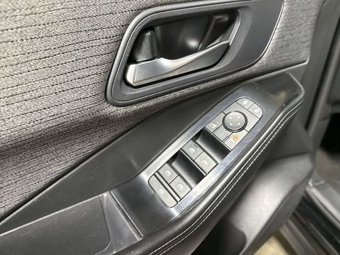 Used 2023 Nissan Rogue SV FWD image 20