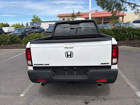 Used 2023 Honda Ridgeline Black Edition image 13