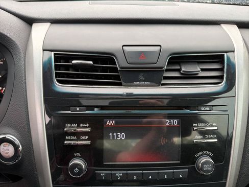 Used 2015 Nissan Altima 2.5 SV w/ Convenience Package FWD image 28