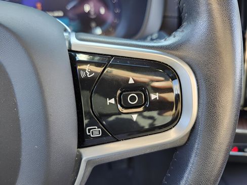 Used 2022 Volvo XC60 B6 Inscription w/ Advanced Package image 19