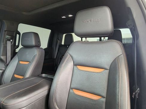 Used 2023 GMC Sierra 1500 AT4 w/ AT4 Premium Package AWD/4WD image 14