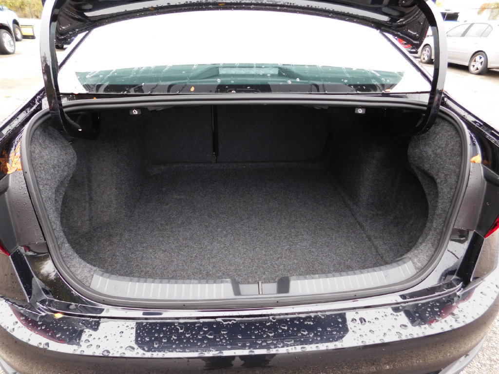 Used 2026 Volkswagen Jetta SE FWD image 10