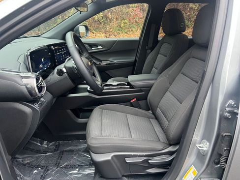 Used 2025 Chevrolet Equinox LT image 22