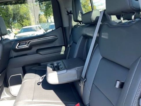 Used 2024 Chevrolet Silverado 1500 LTZ AWD/4WD image 36