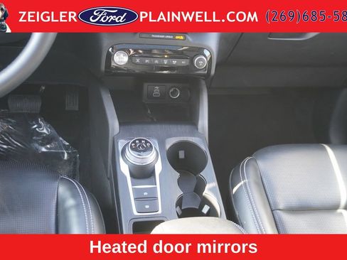 Used 2024 Ford Escape Platinum AWD/4WD image 16