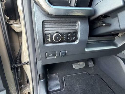 New 2026 Ford F250 Lariat image 34