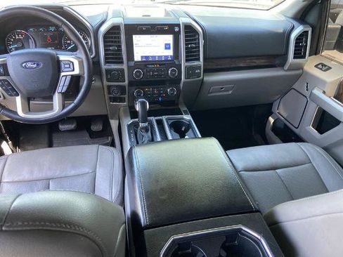 Used 2019 Ford F150 Lariat w/ Max Trailer Tow Package AWD/4WD image 16
